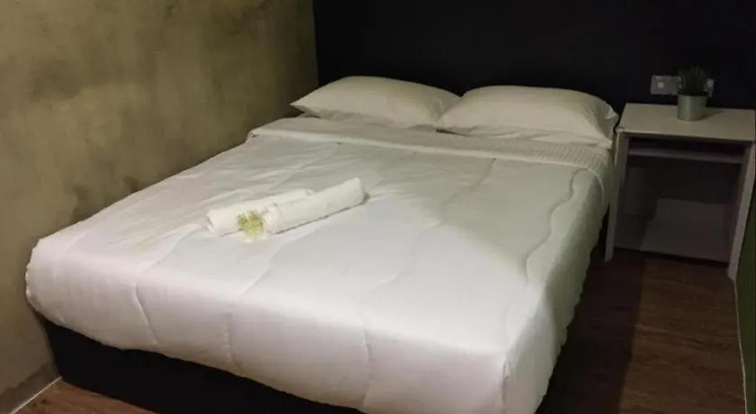 Monaco Boutique Hotel Kampung Air Kota Kinabalu